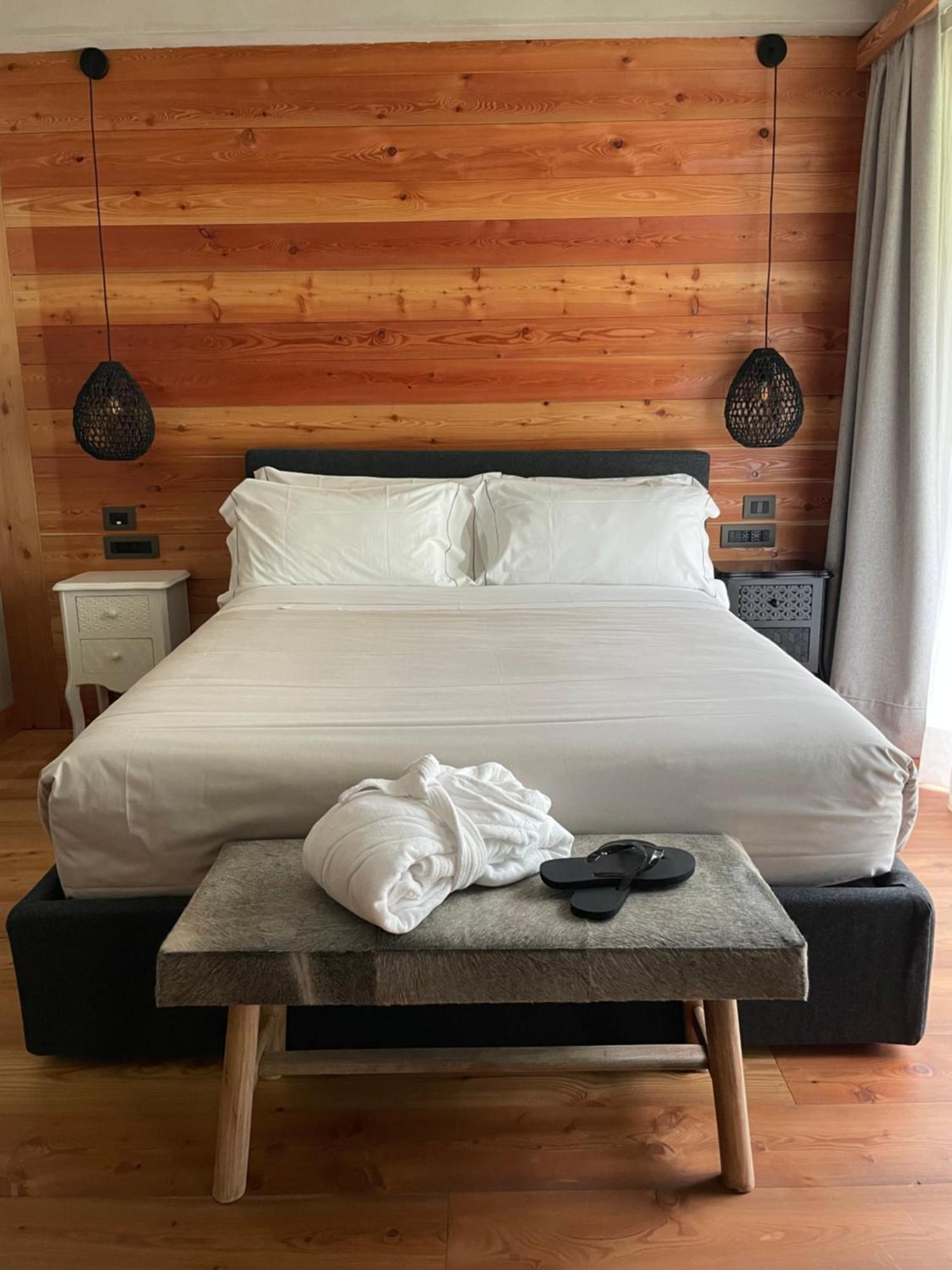 Au Charmant Petit Lac - Ecohotel Parc & Spa Champoluc Exterior foto